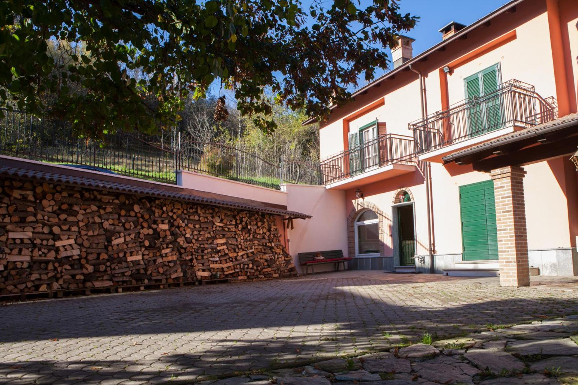 B&B Casa Dell'Orso Lurisia Exteriér fotografie